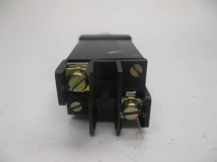 ALLEN BRADLEY 800T-RS10A SER. T 120VAC/DC (WH) NSMP