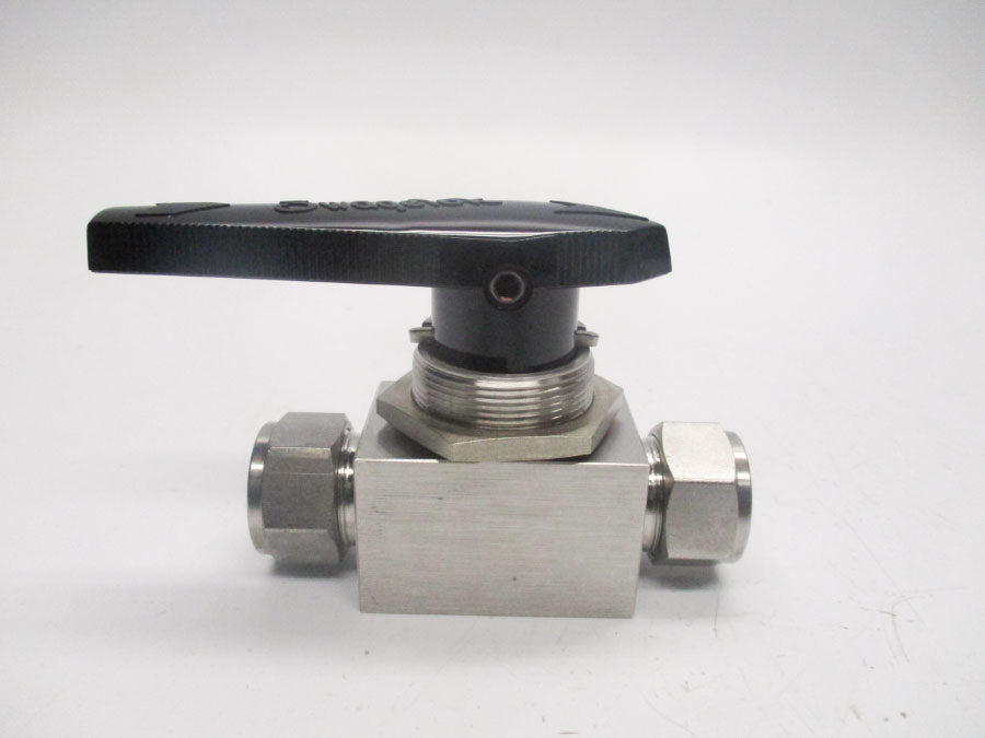 SWAGELOK SS-45S12 2500PSI NSMP