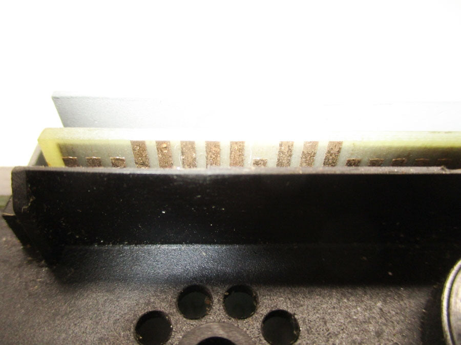 SCHNEIDER AUTOMATION TSXAEM821 UNMP