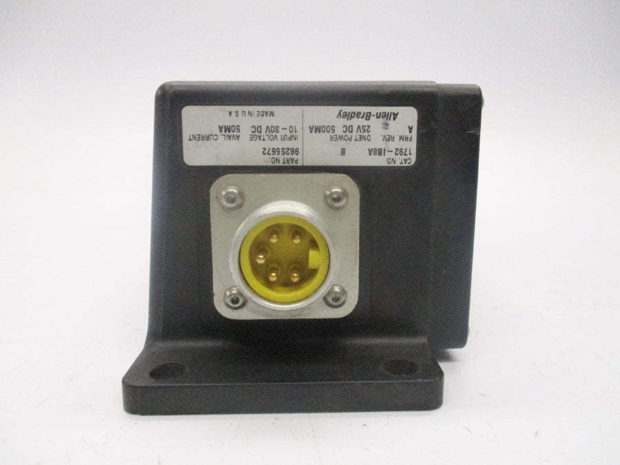 ALLEN BRADLEY 1792-IB8A 96256672 SER. B F/W A 10-30VDC UNMP