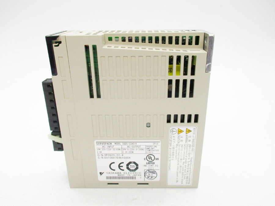 YASKAWA SGDS-02A01A 200-230V 2.4A NSMP