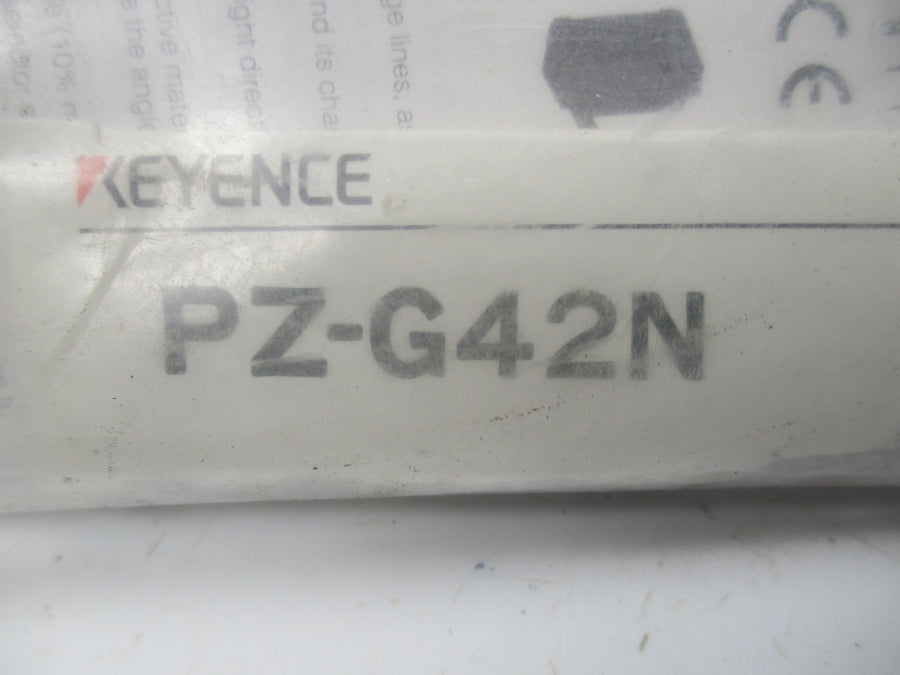 KEYENCE PZ-G42N 10-30CDC NSNP