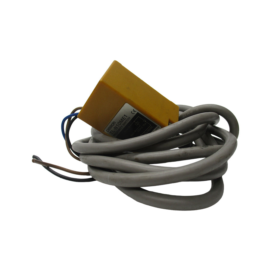 OMRON TL-N10ME1 10-30VDC UNMP