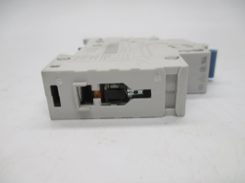 ALLEN BRADLEY 1492-SPM1C050 SER. D 277VAC 5A (WH) NSMP