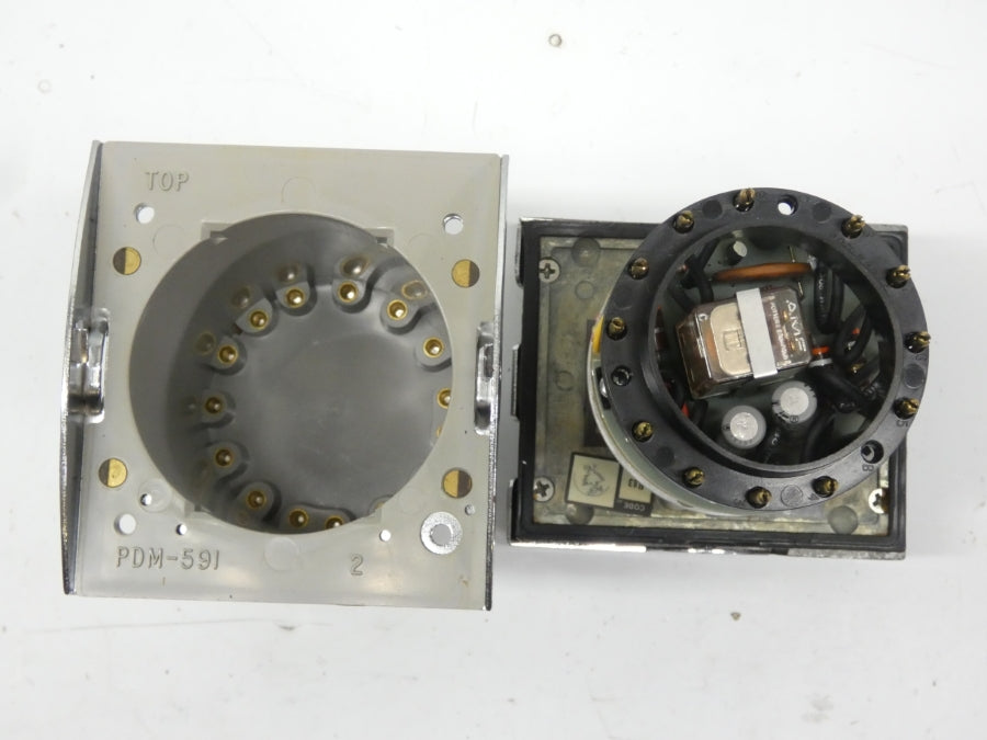 EAGLE SIGNAL TC220A613 120V 5A NSNP