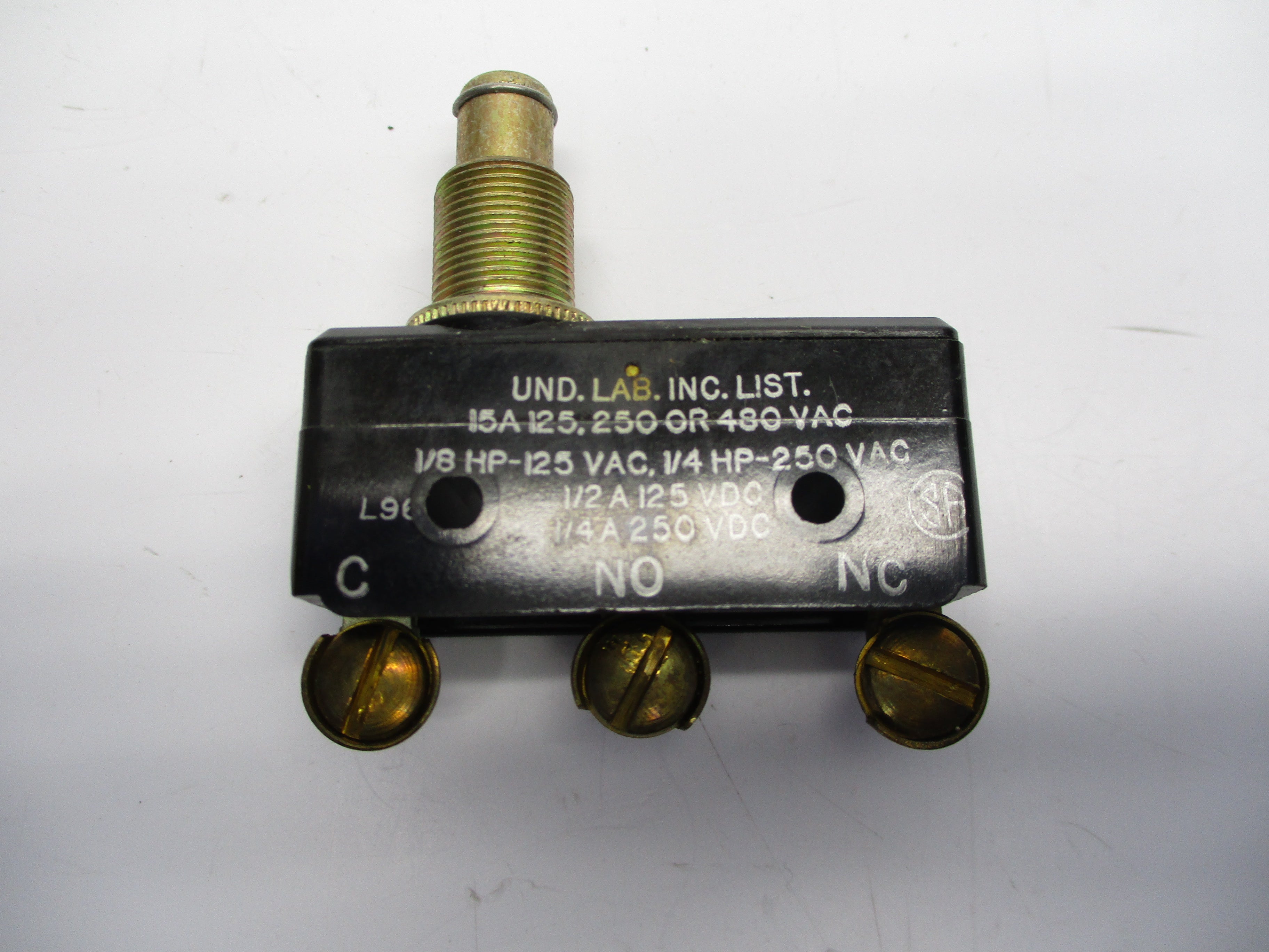 MICRO SWITCH BZ-7RQ1-P4 250VAC 15A NSNP