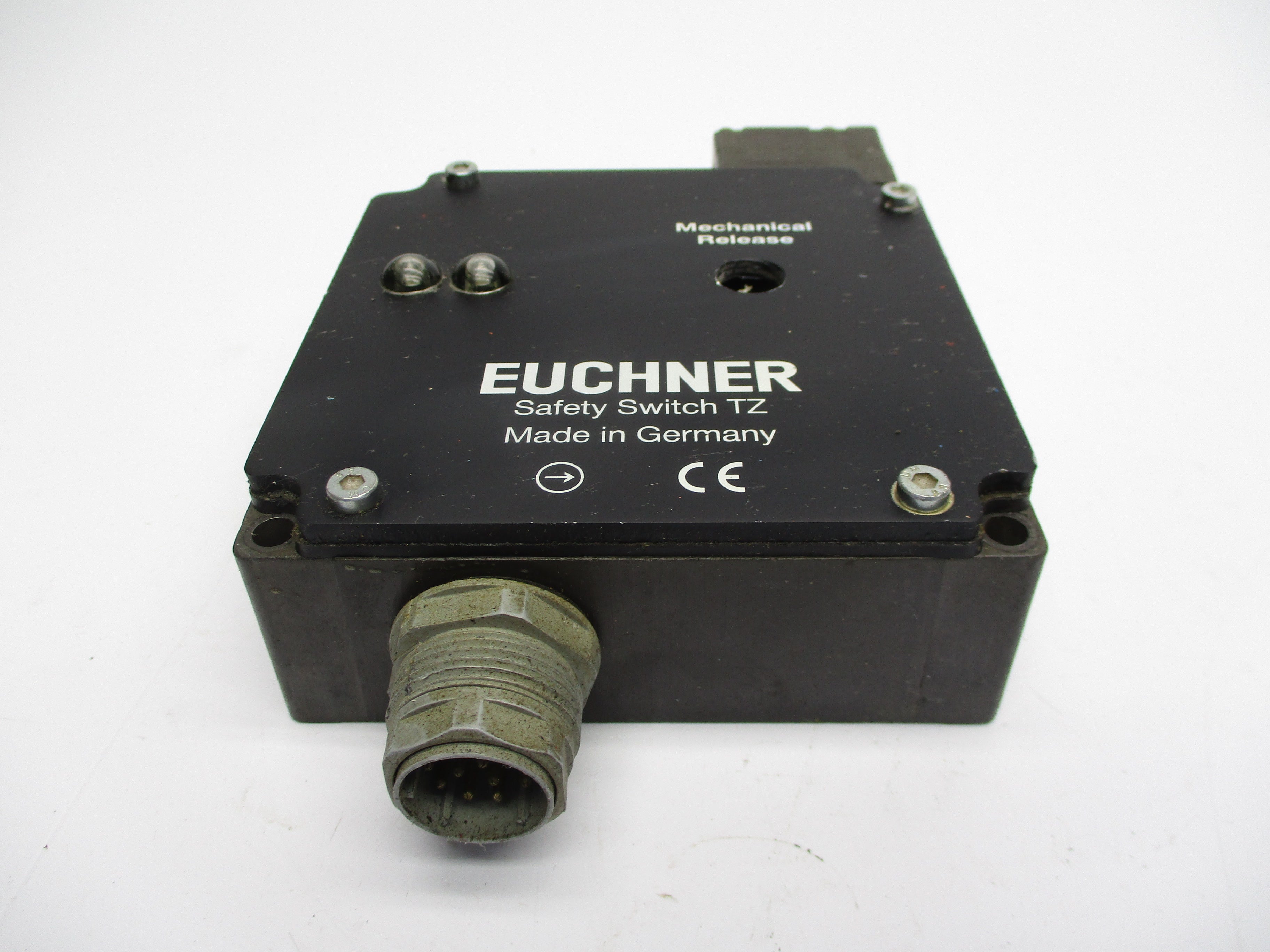 EUCHNER TZ1RE024SR11 070826 24VAC 5A (NO KEY) UNMP