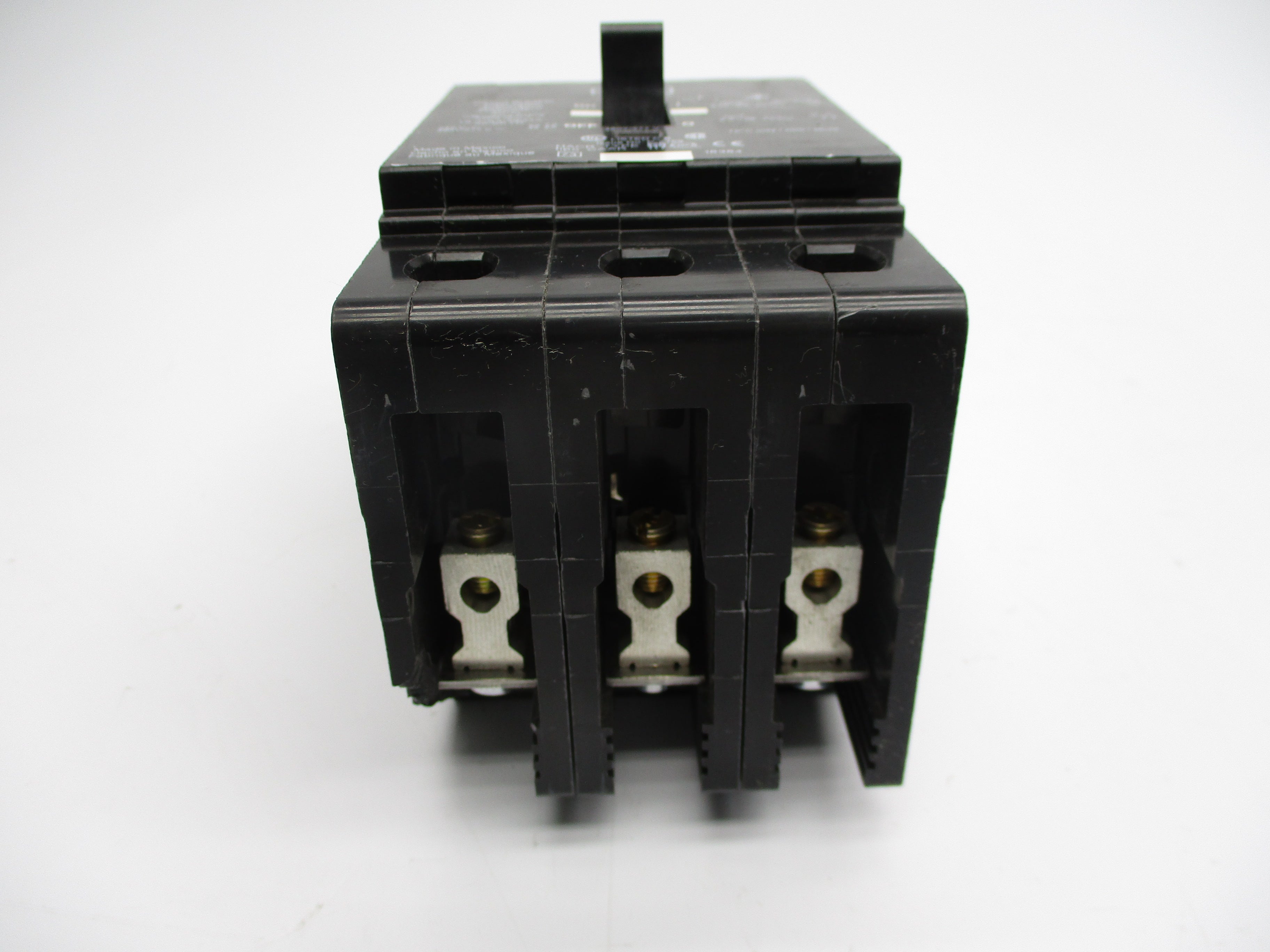 SQUARE D EGB34015 240V 15A (AS PICTURED) UNMP