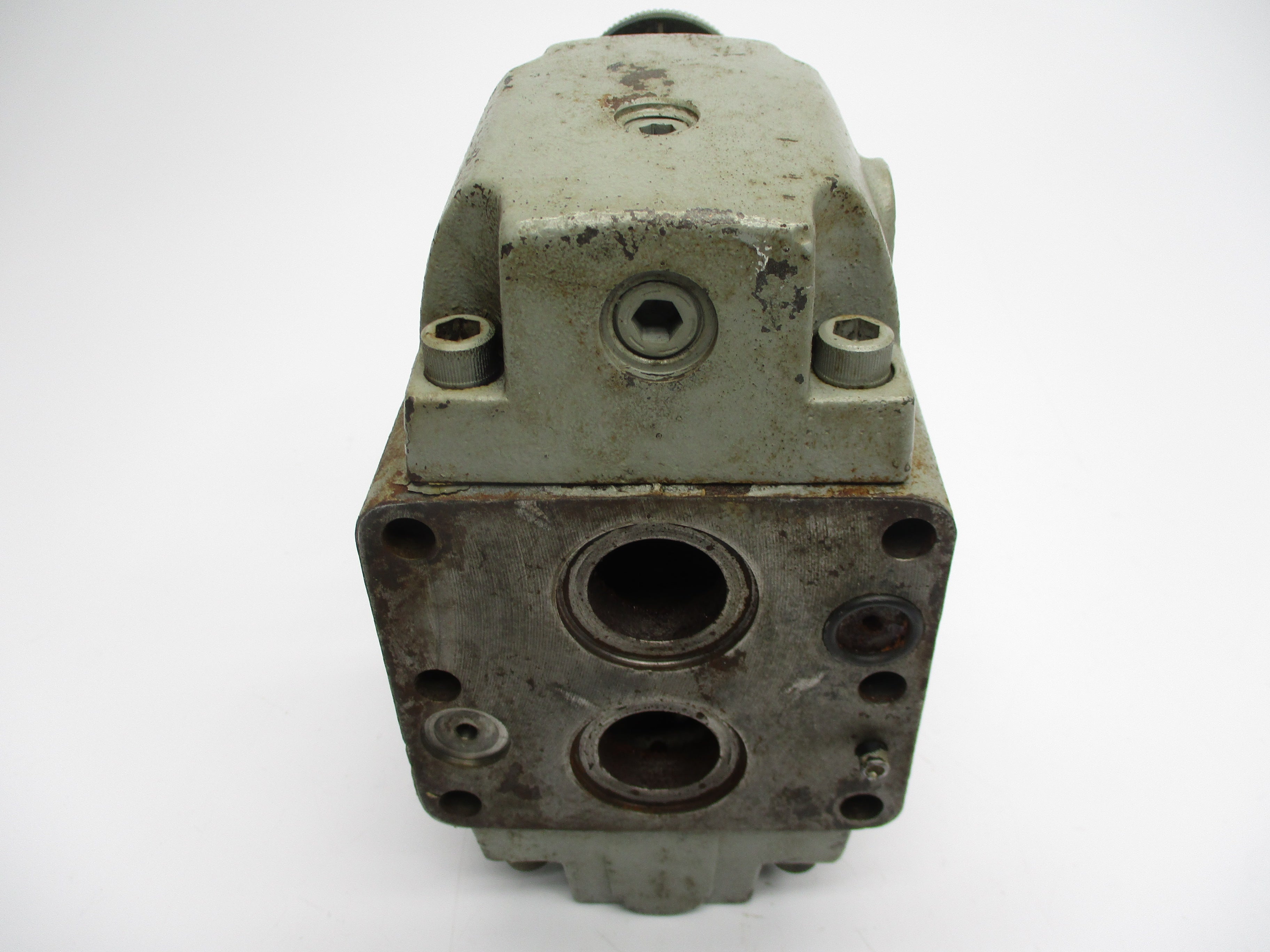 VICKERS F3XG10F20 296776 225-2850PSI UNMP