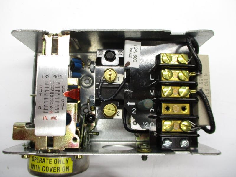 JOHNSON CONTROLS P29NC-3C 120/240VAC 100PSI NSMP