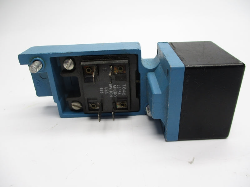 MICRO SWITCH LSZ7H1A 600VAC 10A NSNP