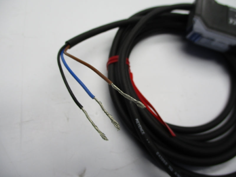 KEYENCE FS-V21R 12-24VDC NSNP