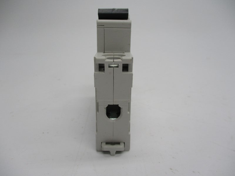 SCHNEIDER ELECTRIC M9F43105 277V 5A (AS PICTURED) NSNP