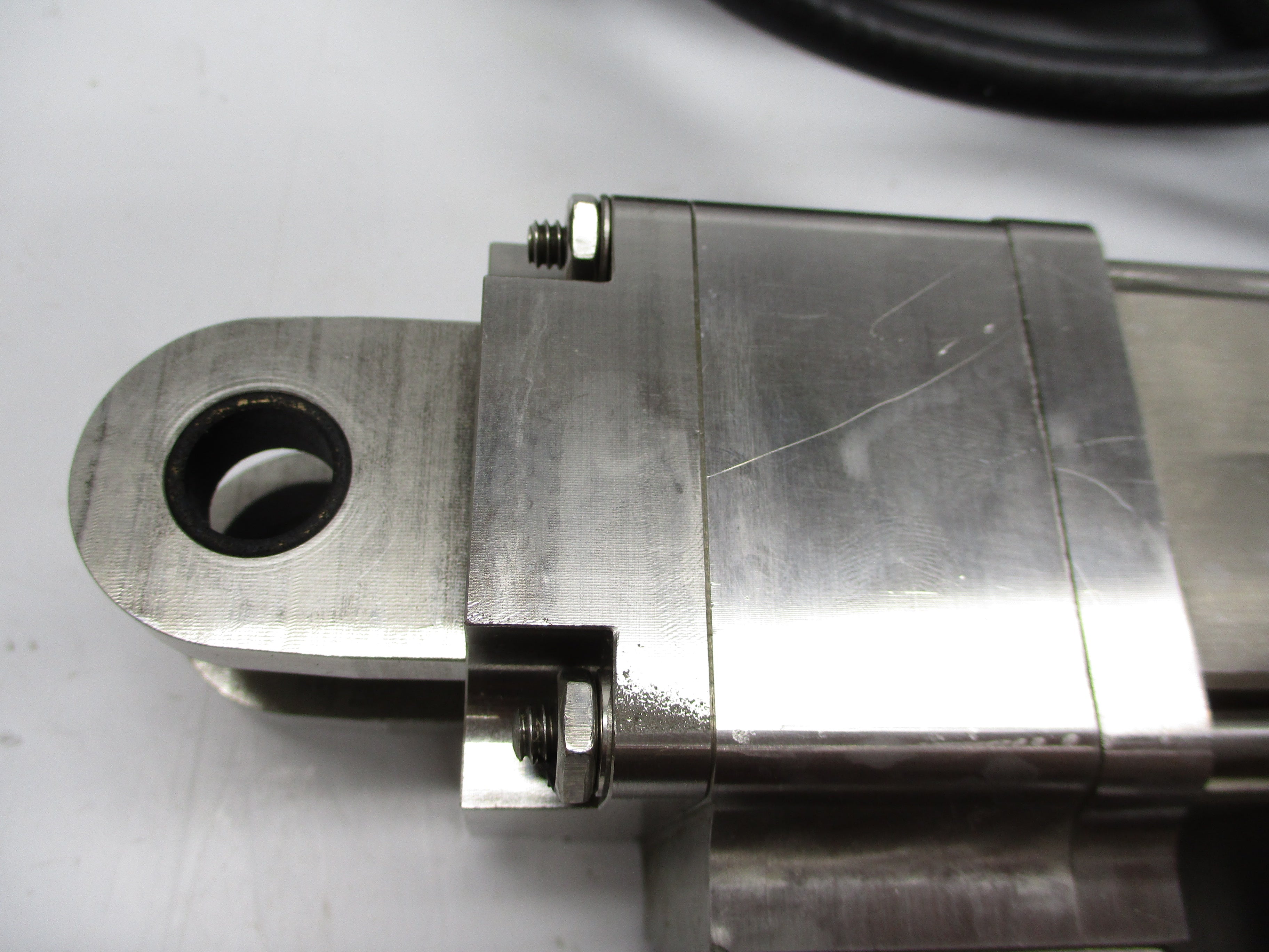 EXLAR GSX20-0304-XXX-AB1-138-SS 23911 230V 1.67A NSNP