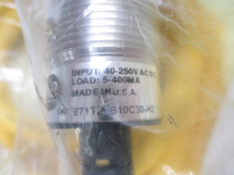 ALLEN BRADLEY 871TM-B10C30-H2 SER. A 40-250VAC/DC NSMP