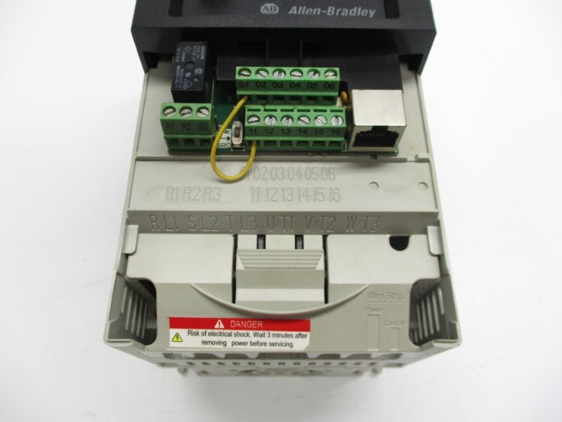 ALLEN BRADLEY 22A-D6P0N104 SER. A F/W 5.01 342-528VAC 7.5A (NO COVER) UNMP