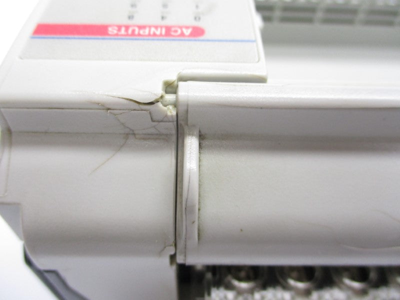 ALLEN BRADLEY 1764-24AWA SER. B 100/120VAC (CRACKED) UNMP