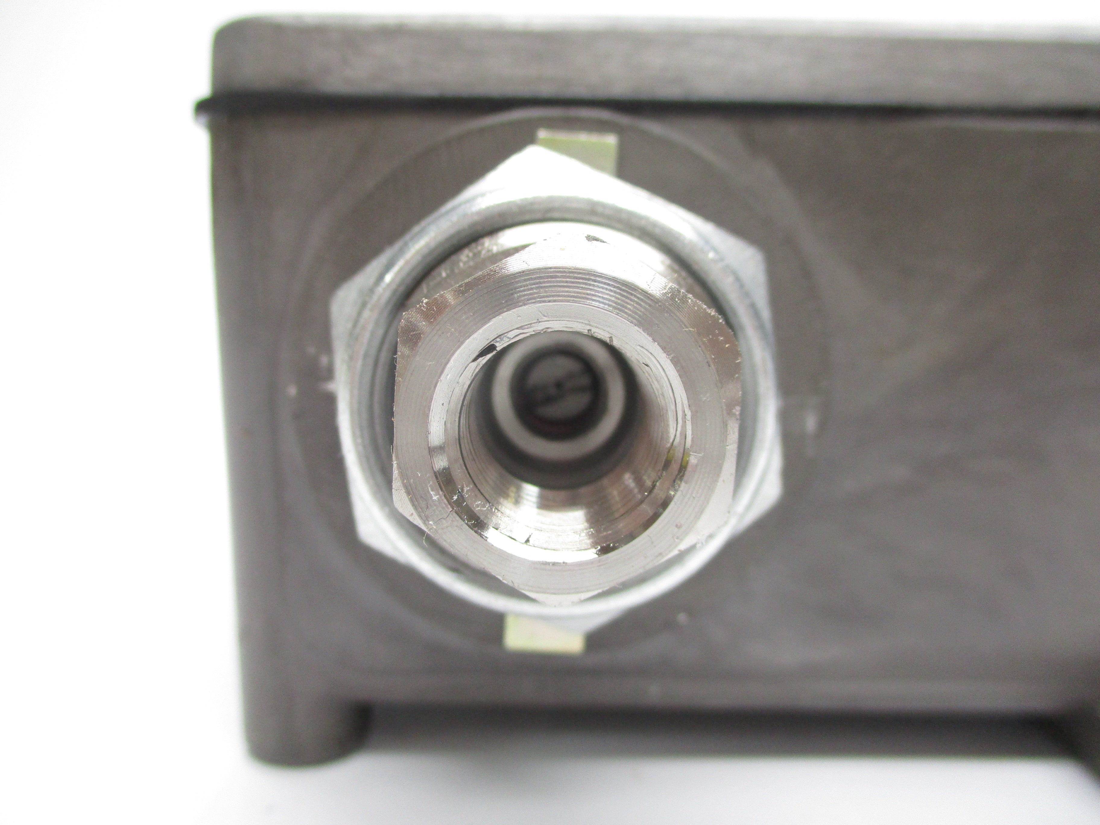 BARKSDALE B2T-H12SS 480VAC 10A 50-1200PSI NSMP