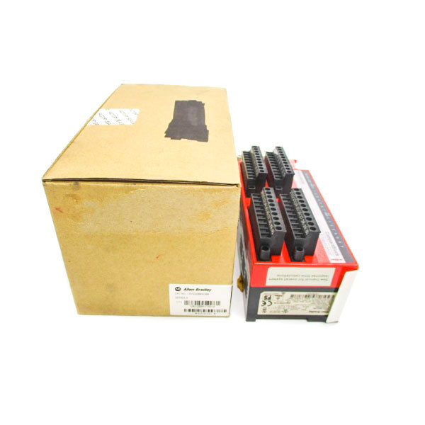 ALLEN BRADLEY 1791DS-IB8XOB8 SER. A 24VDC 0.7A VER. 03 NSMP