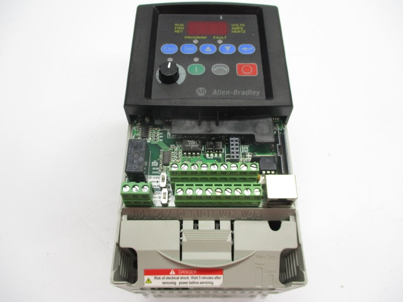 ALLEN BRADLEY 22B-B2P3N104 SER. A F/W 4.01 200-240V 2.5A NSNP