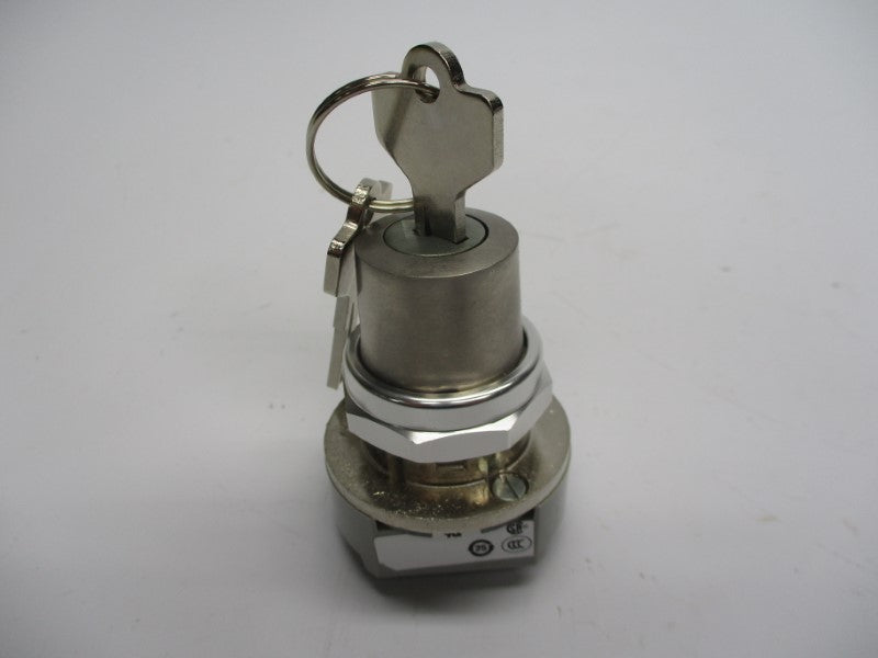 ALLEN BRADLEY 800T-H3212 SER. U (WH) NSMP