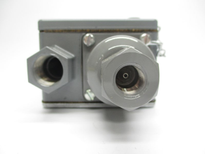 ALLEN BRADLEY 836T-T261J SER. A 115-600VDC 8-100PSI 1/2" (AP) (BR/WH) NSMP
