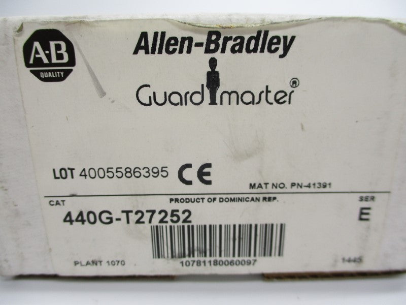 ALLEN BRADLEY 440G-T27252 SER. E 24VAC/DC 10A (WH) NSMP
