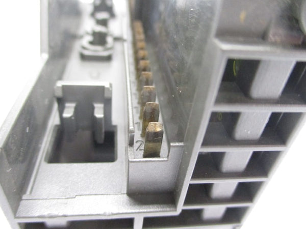 SIEMENS 6ES7322-1BH00-0AA0 24VDC 0.5A UNMP