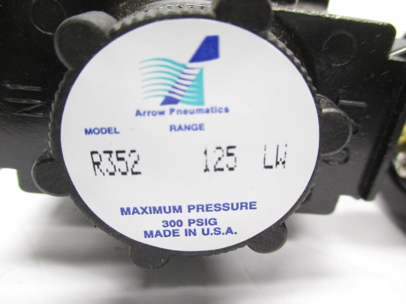 ARROW PNEUMATICS R352 300PSI 1/4" NSMP