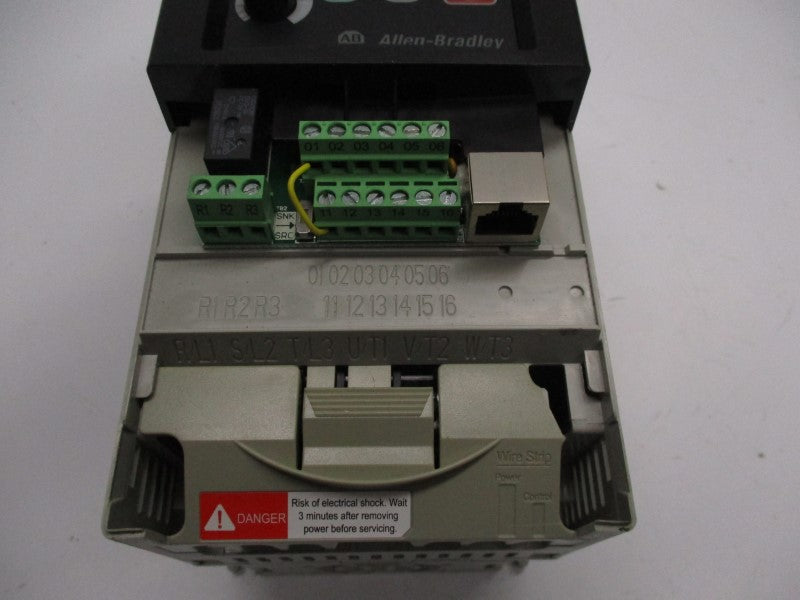 ALLEN BRADLEY 22A-D6P0N104 SER. A F/W 5.01 342-528VAC 7.5A (AS PICTURED) NSNP