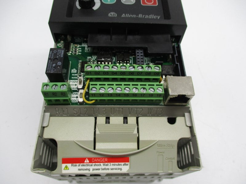 ALLEN BRADLEY 22B-D1P4N104 SER. A F/W 5.01 342-528VAC 1.8A NSNP