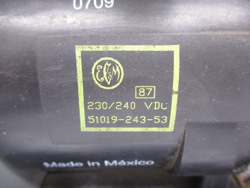 EC&M 7004MGO-3 SER. A 230-240VDC 300A UNMP