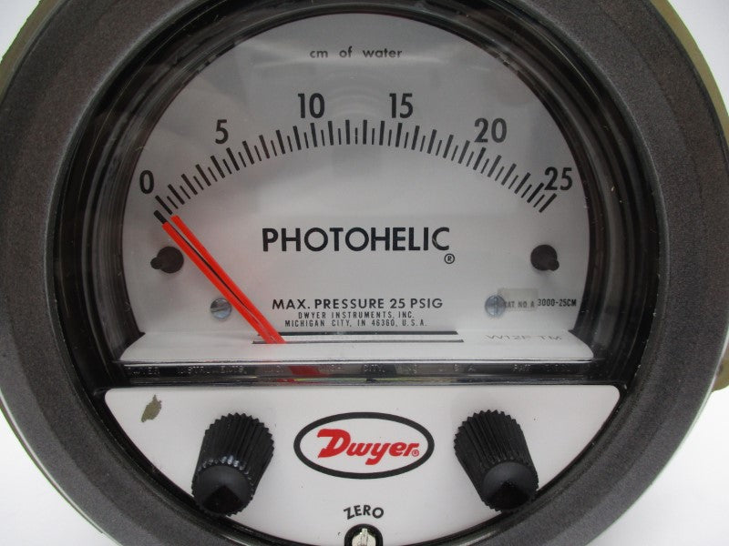 DWYER 3000-25CM 120/240VAC 10A NSMP