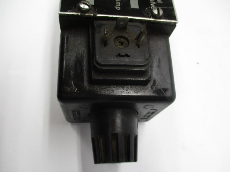 PARKER D3W2BNYW14 110-120V 5000PSI UNMP