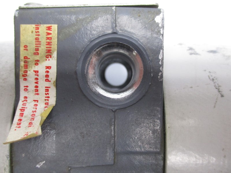 MOORE 340G3AH22BNNN13 42V 12.6-450PSI UNMP