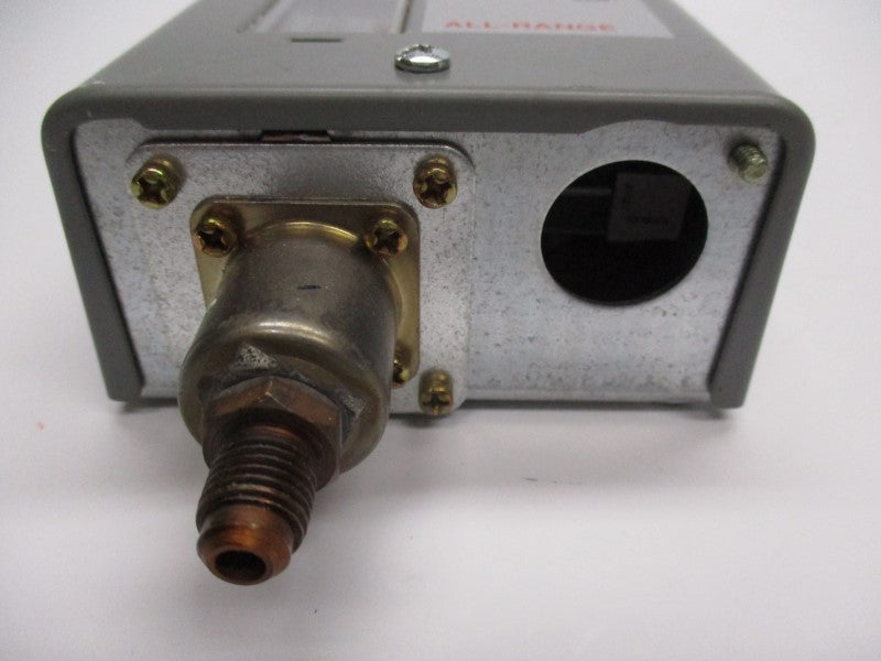 JOHNSON CONTROLS P170CA-3 120/600VAC 24A 50-500PSI UNMP