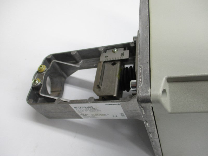 HONEYWELL ML7421A1032 0/2-10VDC 3/4" NSMP