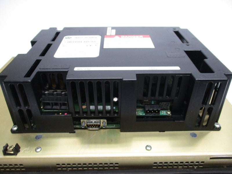 ALLEN BRADLEY 2711-K10C8X SER. D F/W 4.46 REV. D 100-240VAC 0.4-0.25A REMAN