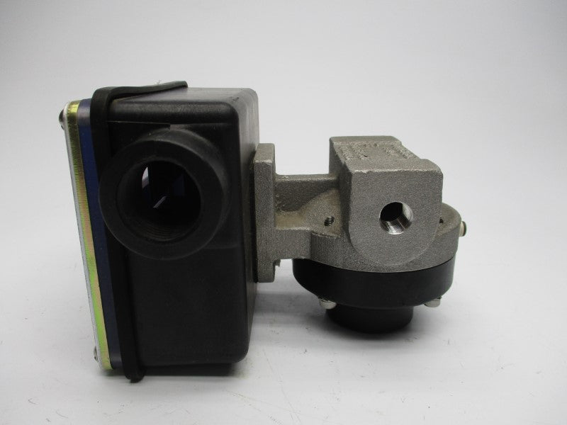 UFM SN-ASB1.5GM-2-225V.9-A3WR-C-.5D 480VAC 15A NSNP
