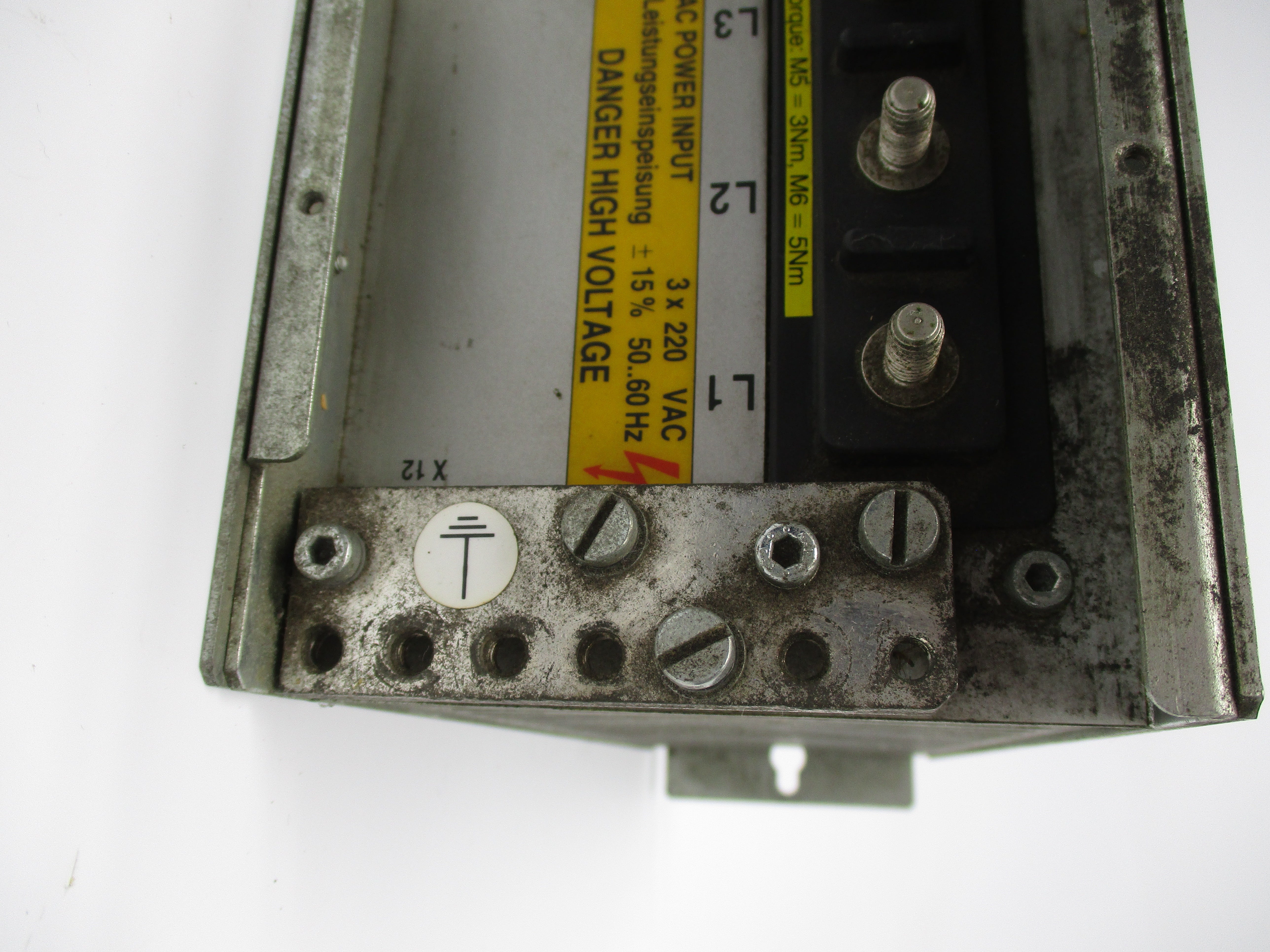 INDRAMAT TVM2.1-050-220/300-W1/115/220V (MISSING COVER) UNMP