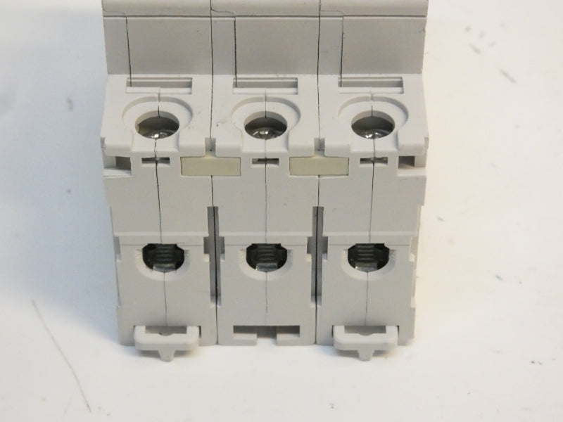 SCHNEIDER ELECTRIC M9F43308 277V 8A (AS PICTURED) NSNP
