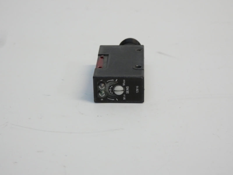 OMRON E3S-R67 10-30VDC NSMP