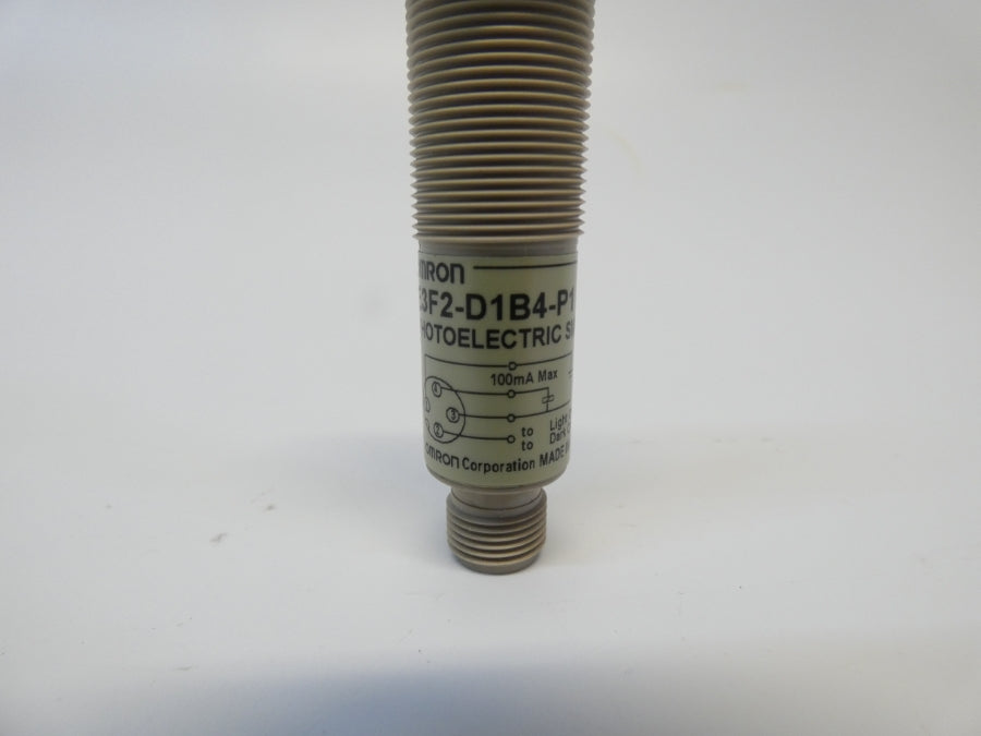 OMRON E3F2-D1B4-P1 10-30VDC NSMP