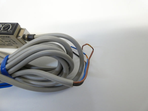 OMRON E3XR-CE4 12-24VDC 2M NSMP