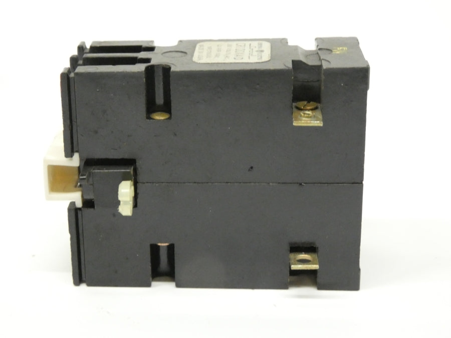 GENERAL ELECTRIC CR120X4D 300VAC 10A (MISSING SCREW) NSNP
