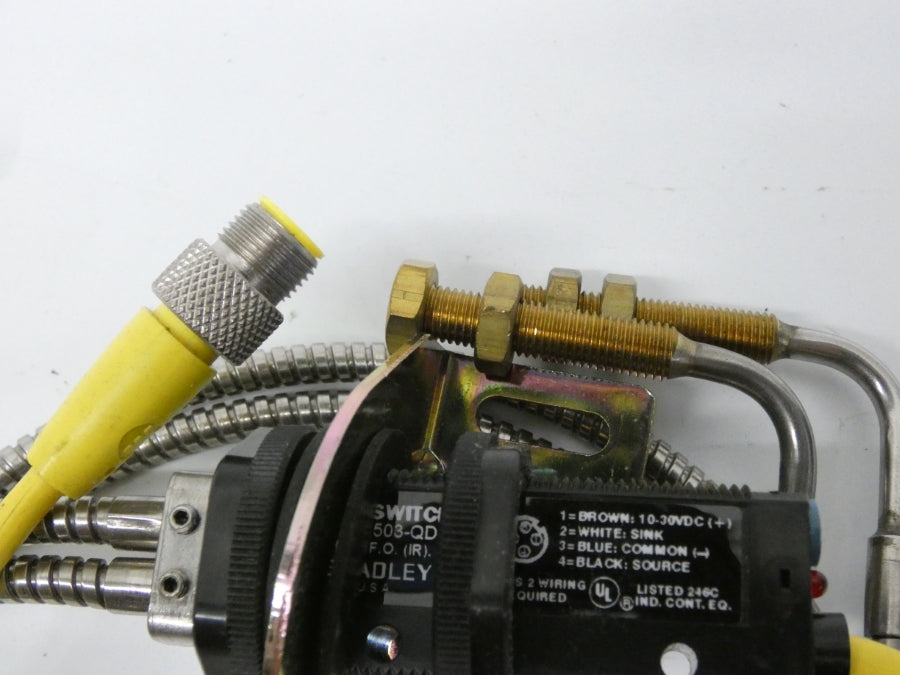 ALLEN BRADLEY 42SRF-6503-QD SER. B 10-30VDC (BK/YL) NSMP