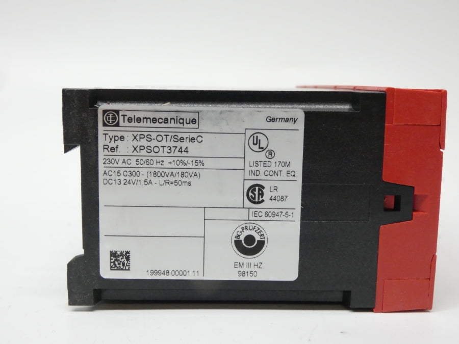 TELEMECANIQUE XPSOT3744 230VAC 1.5A NSMP