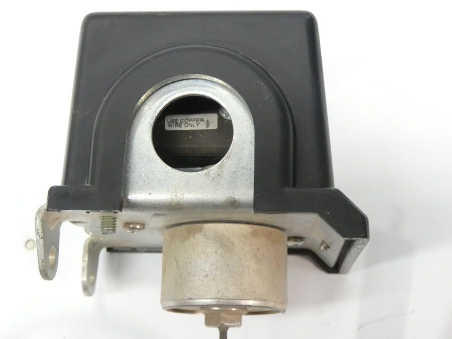 UNITED ELECTRIC E54-D22BC 480VAC 15A 50-300F UNMP