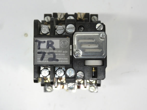 ALLEN BRADLEY 700-N200A1 700-NT SER. C 110-120V (AS PICTURED) UNMP