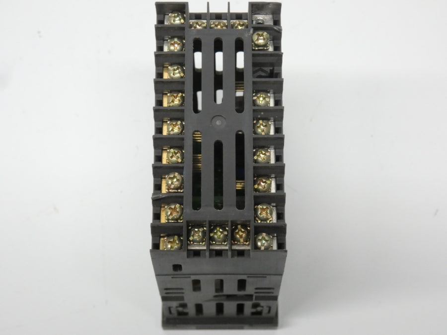 WEST 8100+ P8101 100-240VAC 2A UNMP